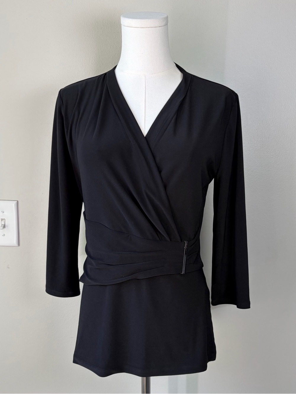 White House Black Market Black Faux Wrap Surplice Cropped Sleeve Blouse Chic